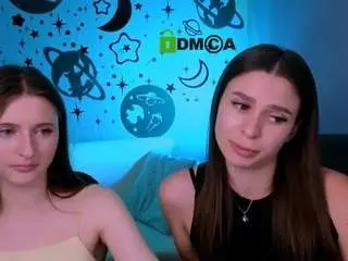 Camsoda Adult Webcams of flora-ri
