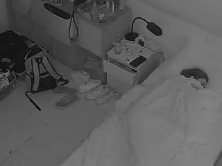 Camsoda Sex Cam of voyeurcam-julmodels-bed-7