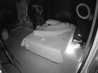 Camsoda Free Live Porn of voyeurcam-casa-salsa-disturbed