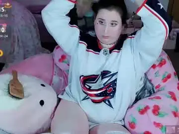 Chaturbate Free Porn Cam of lil_alison_heart