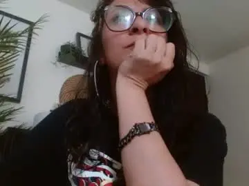 Chaturbate Live Sex of serena_xyz