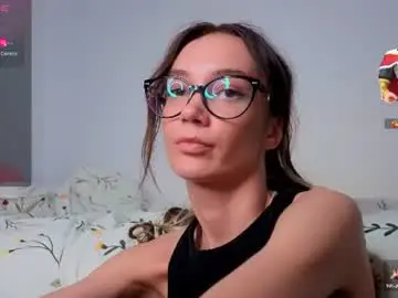 Chaturbate Free Porn Cam of skinnymode