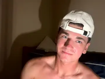 Chaturbate Live Sex of elijahkinky24