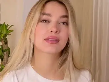 Chaturbate Sex Chat of mia_white11