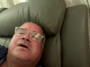 Chaturbate Live Sex Cam of gilbertrms