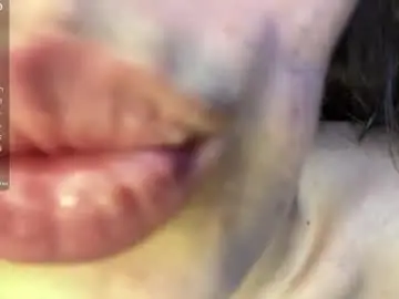 Chaturbate Free Porn Cam of pricillahoinacki