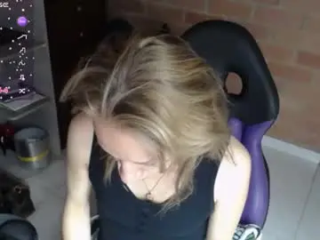 Chaturbate Best live sex cam show of cristin_doll