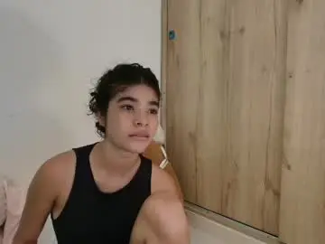 Chaturbate Watch Live Sex Cams of sophia_storn