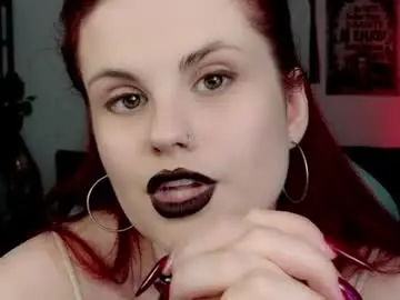 Chaturbate Live Sex Cam of dellacrush_