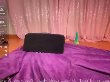 Chaturbate Live Sex Cam of luna_luuvz