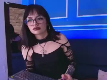 Chaturbate Live Sex of mavis_black