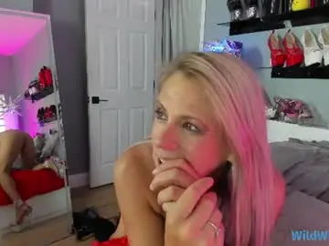 Chaturbate Sex Chat of wildwifebarbie