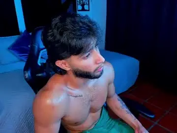 Chaturbate Nude Webcam of collins_emmett