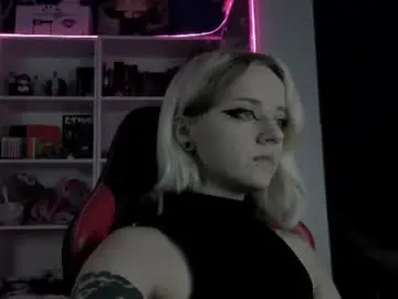 Chaturbate Live Porn of holy_mistresss