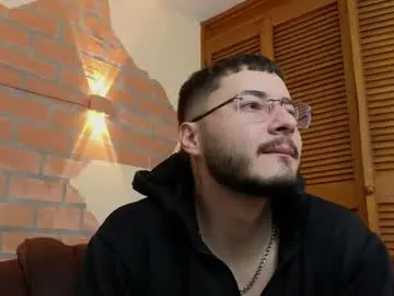 Chaturbate Sex Chat of brandon__01