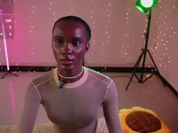 Chaturbate Live Sex Cam of luanarisque