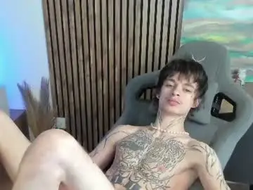Chaturbate Free Porn Cam of oliverrgroove