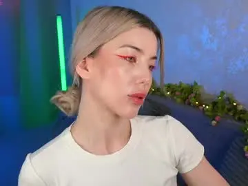 Chaturbate Best live sex cam show of lindathackerr