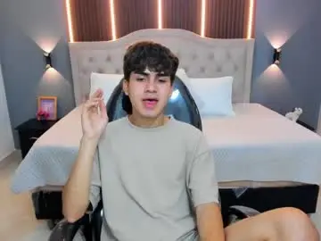 Chaturbate Live Sex of tommy18__