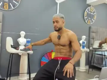 Chaturbate Live Sex Cam of emilio_brandon