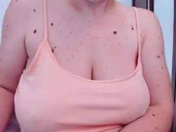 Chaturbate Live Sex Cam of katynextdoor