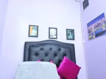 Chaturbate Live Sex Cam of sexy_candy18x