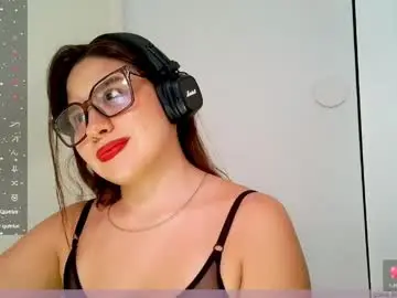 Chaturbate Live Sex Cam of sofia_bloom8