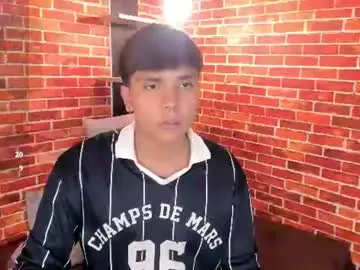 Chaturbate Live Sex Cam of thiago_kozak