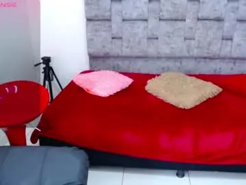 Chaturbate Live Porn of realbadbxtch_