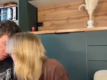 Chaturbate Sex Cam of adele_nick2202