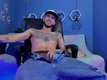 Chaturbate Live Sex Cam of harold_999