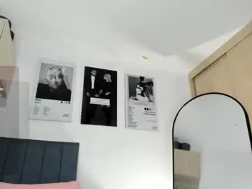 Chaturbate Nude Webcam of hollyprincess_2