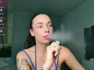 Chaturbate Live Sex Cam of meow_moore