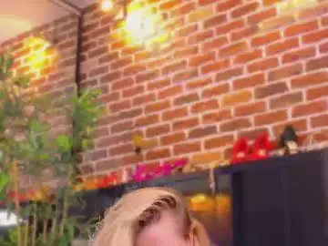 Chaturbate Best live sex cam show of helenceccile