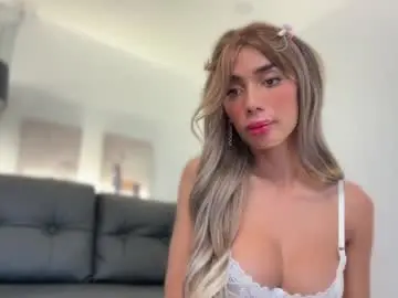 Chaturbate Watch Live Sex Cams of trixieemerald