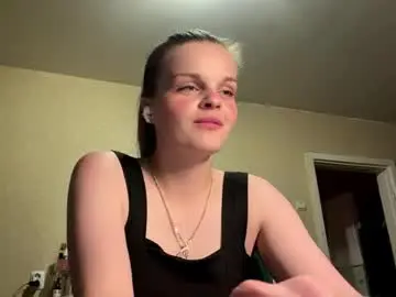 Chaturbate Live Sex Cam of isadorakun
