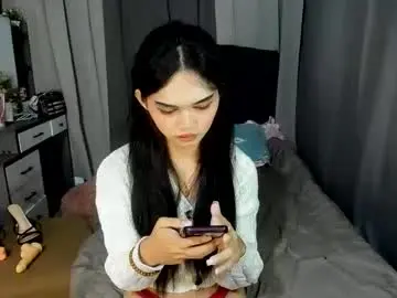 Chaturbate Live Porn of naughty_emmats