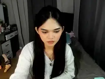 Chaturbate Live Porn of naughty_emmats