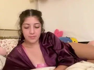 Chaturbate Sex Chat of italiankittyx