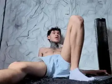 Chaturbate Live Sex Cam of arteemiis