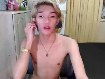 Chaturbate Live Porn of urasian_john20