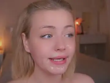 Chaturbate Live Sex Cam of beatris_mils