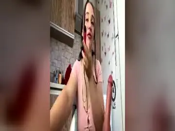 Chaturbate Adult Video Chat of curvybombb