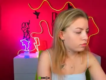 Chaturbate Best live sex cam show of lyra_donna