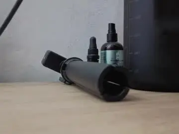 Chaturbate Live Sex Cam of valeri_jacob