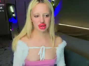Chaturbate Sex Cam of luna_beverly
