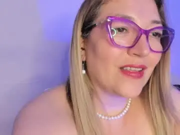 Chaturbate Live Sex of naty__mature_