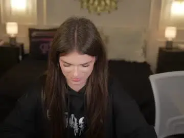 Chaturbate Live Sex Cam of bright_diamonds_054