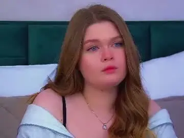 Chaturbate Live Sex Cam of crystallyons