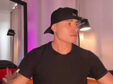 Chaturbate Watch Live Sex Cams of connorsmith_26